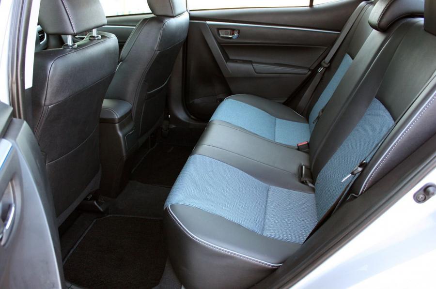  Toyota Corolla 2014 года  (фото 48 из 212)